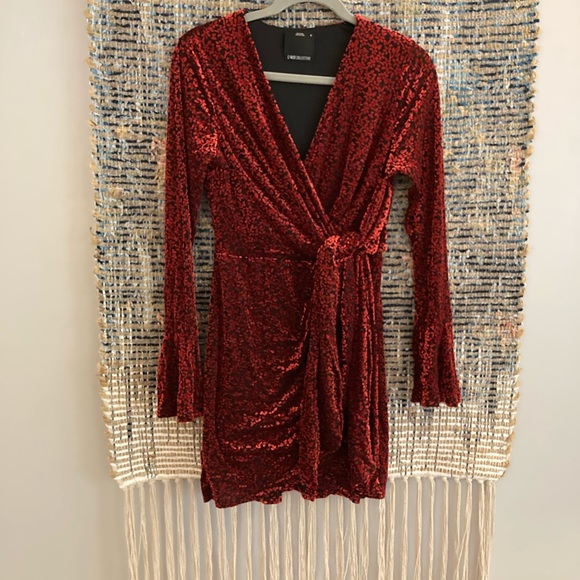 ❤️ Lulus C/MEO Breakthrough Black and Red Velvet Long Sleeve Tie-Front Dress - Picture 4 of 7